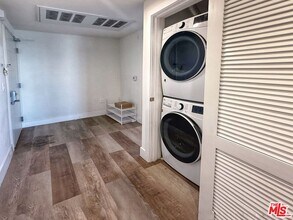 723 S St Andrews Pl in Los Angeles, CA - Building Photo - Building Photo