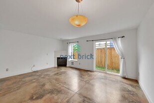 112 22nd Ave S in Seattle, WA - Building Photo