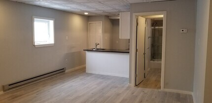 2315 E Westmoreland St, Unit 1 in Philadelphia, PA - Foto de edificio - Building Photo