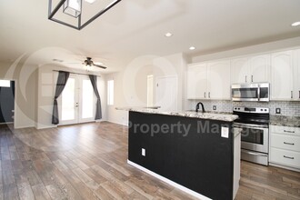 3641 E Moreno St in Gilbert, AZ - Building Photo - Building Photo