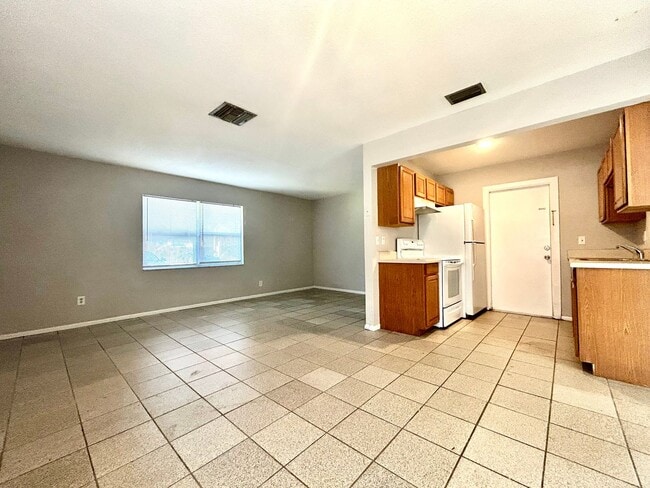 property at 2260-2262 Stella St