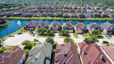 18011 Darling Point Ct in Cypress, TX - Building Photo - Building Photo