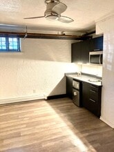Metropolitan Apartments in Portland, OR - Building Photo - Building Photo