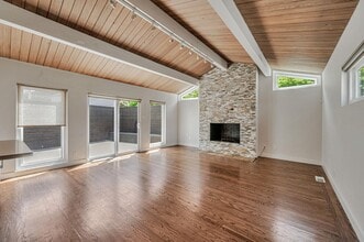 72 Robinson Dr in Daly City, CA - Building Photo - Building Photo