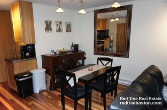 702 Massachusetts Ave, Unit 9 in Boston, MA - Building Photo - Building Photo