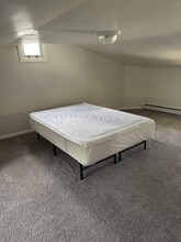 75-79-79 11th St, Unit 75-5 in Troy, NY - Foto de edificio - Building Photo