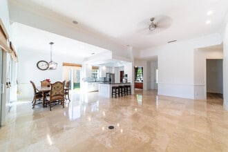 4908 Grassleaf Dr in Palm Beach Gardens, FL - Building Photo - Building Photo