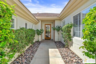 46 Vía Bella in Rancho Mirage, CA - Building Photo - Building Photo