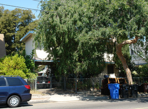 1197 N Normandi Ave in Los Angeles, CA - Building Photo - Building Photo