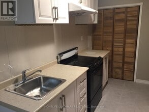 2770 Quill Crescent in Mississauga, ON - Building Photo - Building Photo