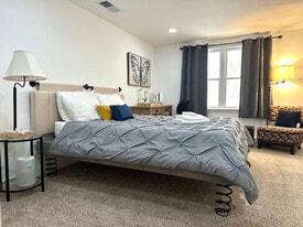 202 Woodglen Ln in Chapel Hill, NC - Building Photo