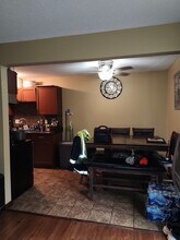 936 Westbrooke Way, Unit 4 in Hopkins, MN - Building Photo - Building Photo