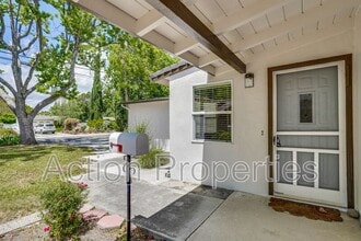 1125 Burgoyne St in Mountain View, CA - Building Photo - Building Photo