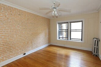 1169 N Dearborn St, Unit 612 in Chicago, IL - Foto de edificio - Building Photo