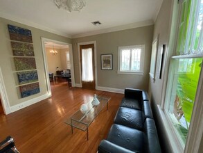 6021 Coliseum St in New Orleans, LA - Foto de edificio - Building Photo