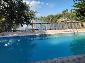 5551 SW 57th St in Davie, FL - Building Photo