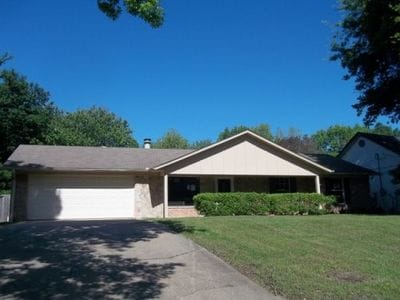 1301 Princeton Ave in Longview, TX - Building Photo