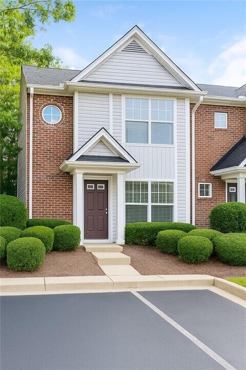 801 Old Peachtree Rd NW in Suwanee, GA - Building Photo