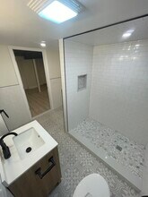 311 Hamilton St, Unit Basement in Harrison, NJ - Building Photo - Building Photo