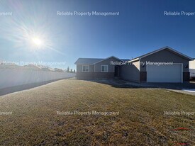 3840 Slate Dr in Idaho Falls, ID - Building Photo