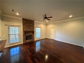 3302 SW Briar Creek Ave in Bentonville, AR - Building Photo - Building Photo