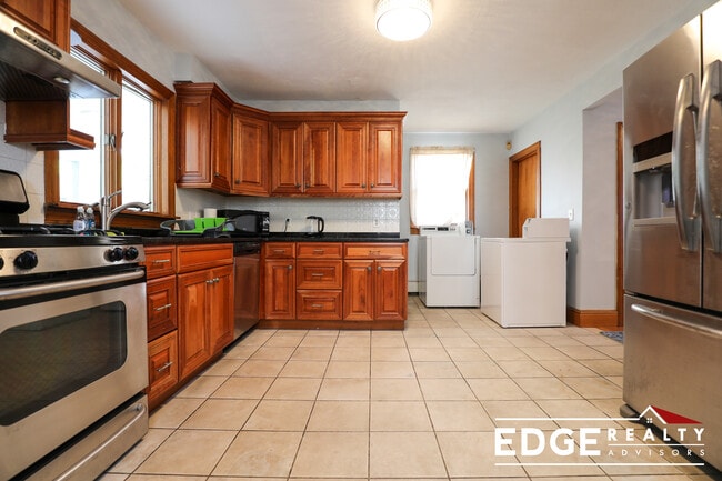 42 Gerrish St, Unit 1