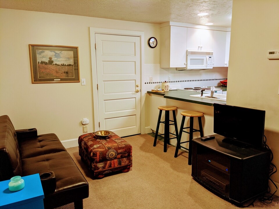 943 E South Temple, Unit B in Salt Lake City, UT - Foto de edificio