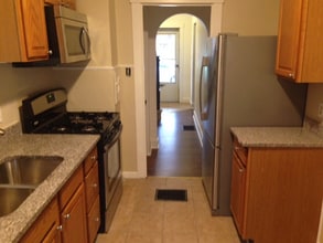 437 Eureka St in Pittsburgh, PA - Building Photo - Building Photo