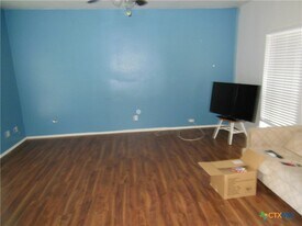 1641 Kuehler Ave in New Braunfels, TX - Building Photo