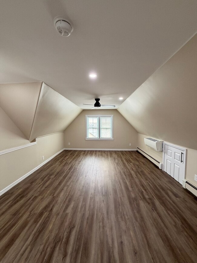 13987 86th Ave, Unit 3 in Jamaica, NY - Foto de edificio - Building Photo