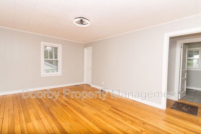 640 Lupton Dr in Chattanooga, TN - Foto de edificio - Building Photo