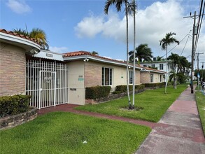 2170 Bay Dr, Unit 3-22 in Miami, FL - Foto de edificio - Building Photo