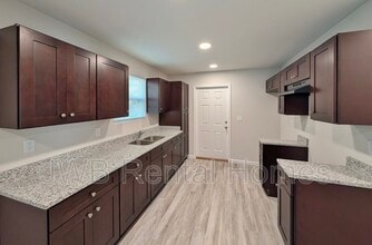 917 Oakley St in Jacksonville, FL - Building Photo - Building Photo