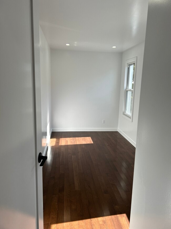 7 Roseville Ave, Unit Rosevile in Newark, NJ - Building Photo - Building Photo