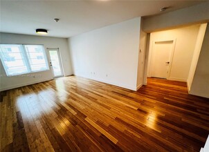 960 Bay Dr in Miami Beach, FL - Building Photo - Building Photo