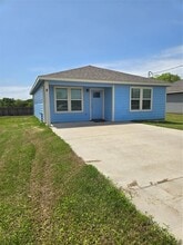 2724 Avenue D in San Leon, TX - Building Photo - Building Photo