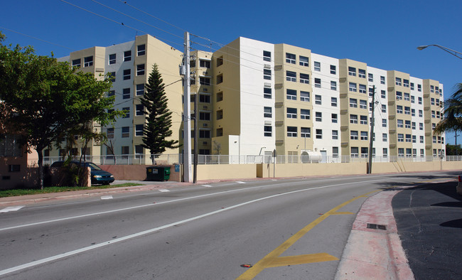 Stella Maris Senior Center in Miami Beach, FL - Building Photo - Building Photo