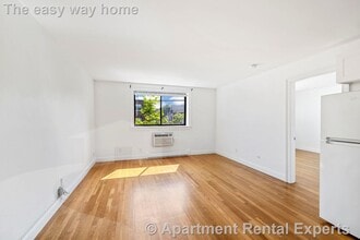 134 Summer St, Unit #32 in Malden, MA - Foto de edificio - Building Photo