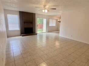 1202 Meadgreen Dr in Austin, TX - Building Photo - Building Photo