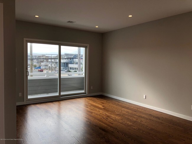3 Long Beach Blvd-Unit -202 in Surf City, NJ - Building Photo - Building Photo