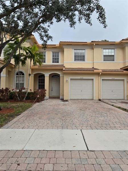 8433 SW 25th Ct