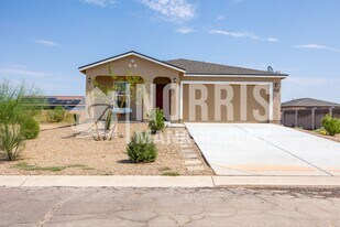 11164 W Xavier Dr in Arizona City, AZ - Building Photo