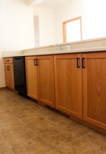 901 Kearney St-Unit -4 in Manhattan, KS - Building Photo - Building Photo
