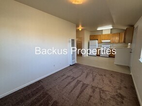 325 Kings St in Salinas, CA - Building Photo - Building Photo