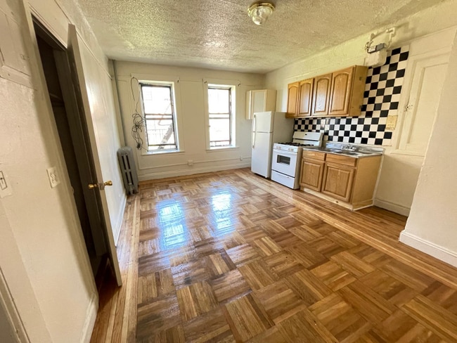 property at 4120 Carpenter Ave