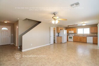 1043 S Firehole Dr in Chandler, AZ - Foto de edificio - Building Photo