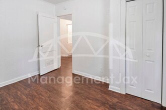 1671 W 35th St in Jacksonville, FL - Building Photo - Building Photo