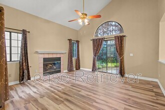 1921 Ridgemont Way in Tracy, CA - Building Photo - Building Photo