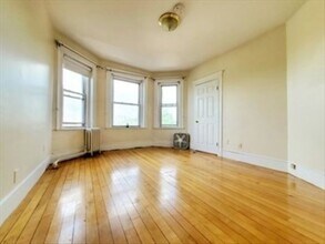294 Harvard St, Unit 279-43 in Cambridge, MA - Building Photo - Building Photo