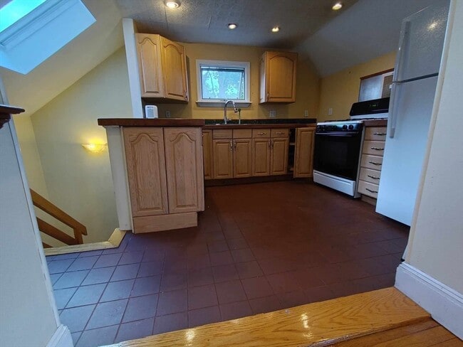 property at 7 Kenneth St